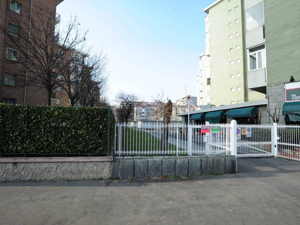 box auto in affitto a Torino in zona Mirafiori Nord