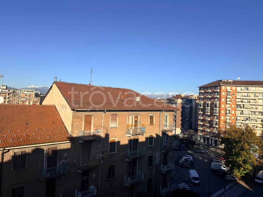 appartamento in affitto a Torino in zona Aurora