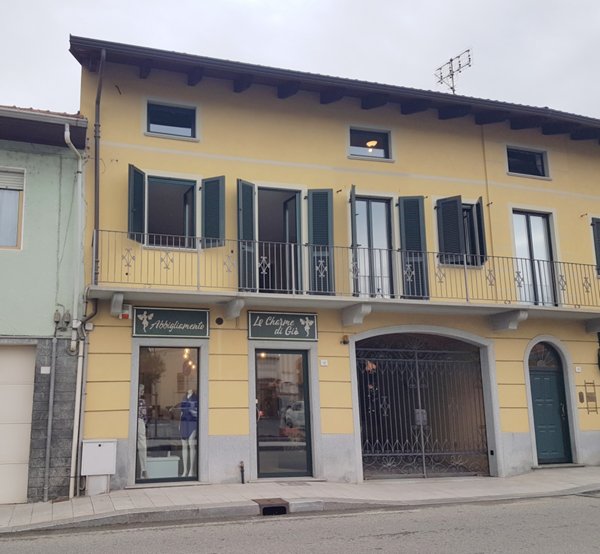 locale commerciale in affitto a Torrazza Piemonte