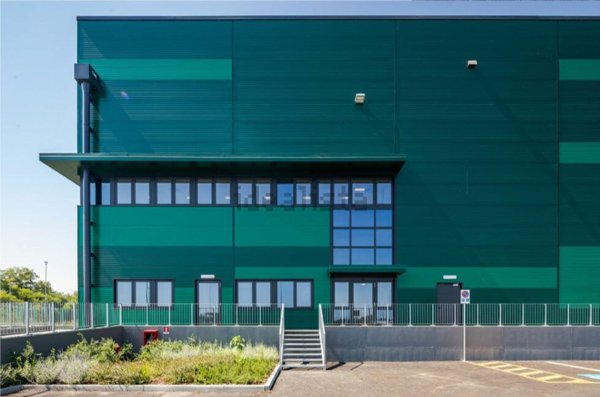 locale di sgombero in affitto a Torrazza Piemonte