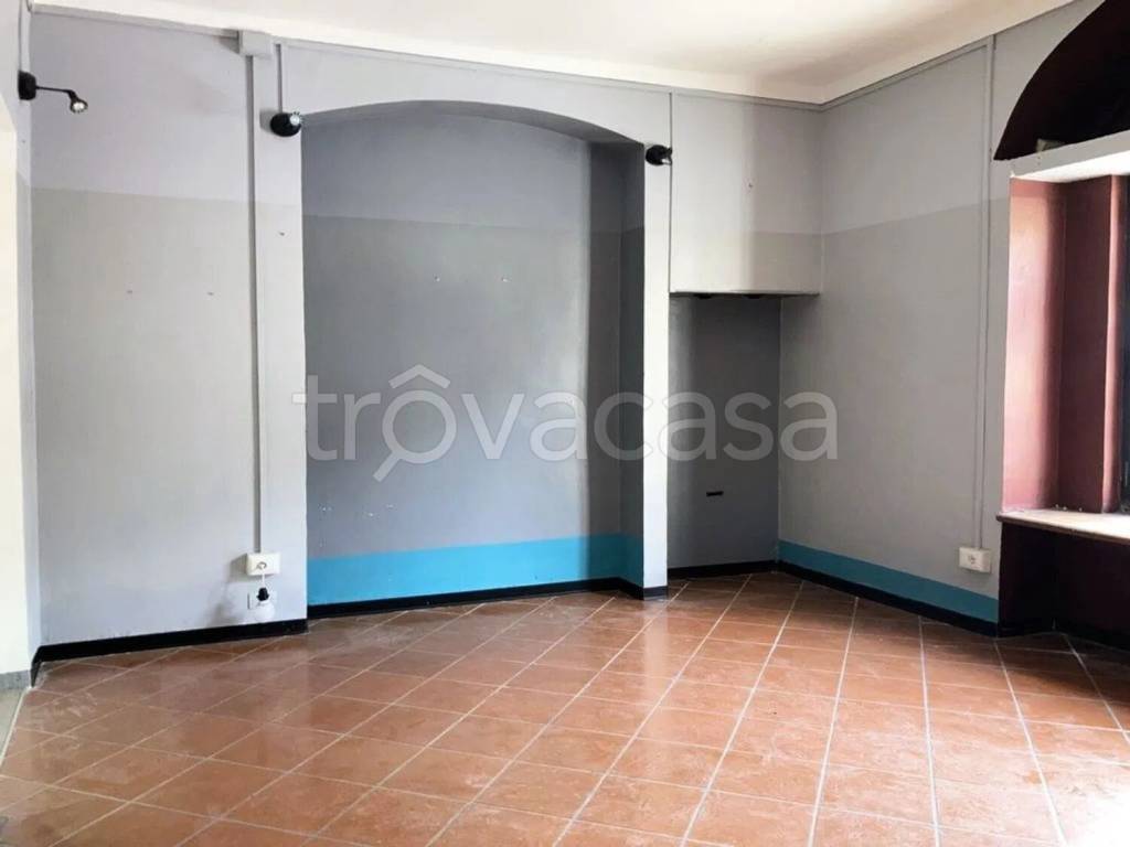 negozio in affitto a Torre Pellice
