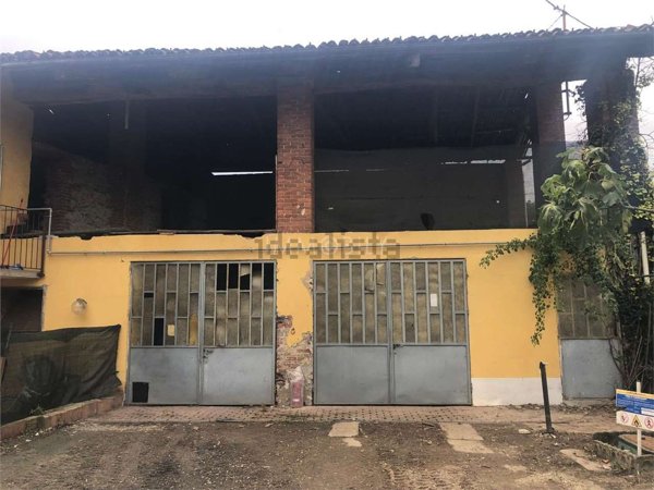 locale commerciale in affitto a Trana in zona San Bernardino
