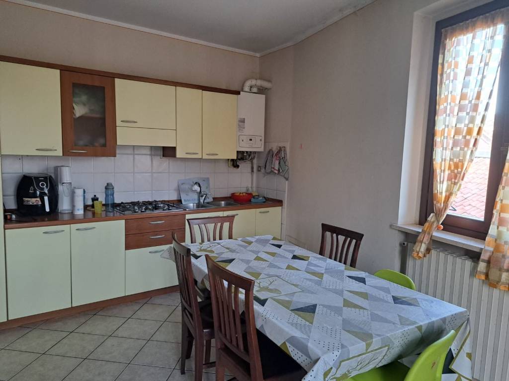 appartamento in affitto a Trofarello