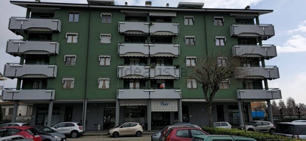 negozio in affitto a Trofarello