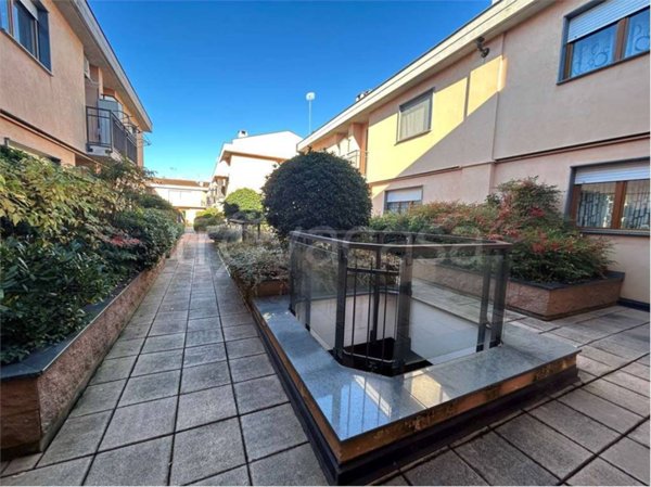 appartamento in affitto a Trofarello