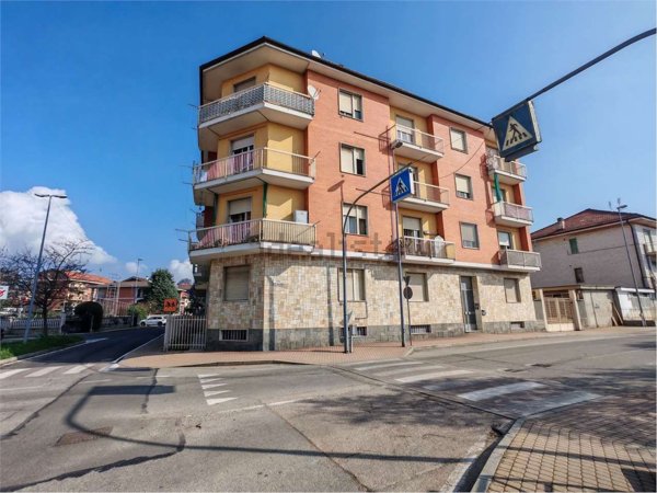 appartamento in affitto a Trofarello