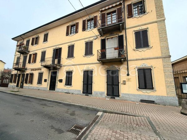 negozio in affitto a Trofarello