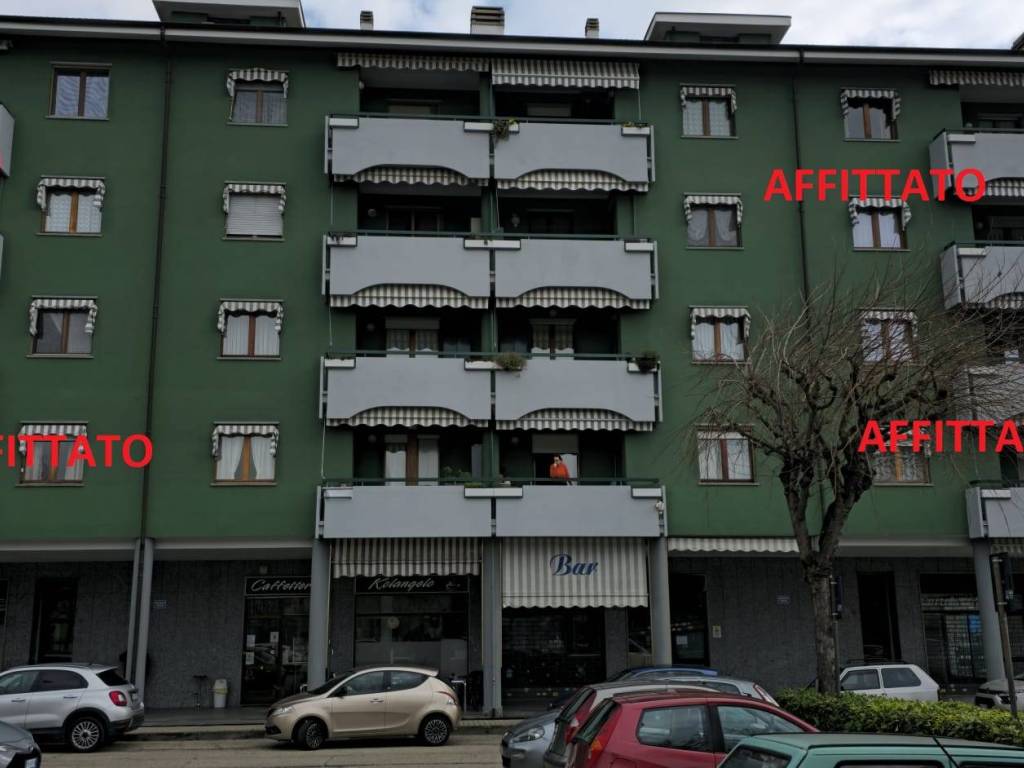 negozio in affitto a Trofarello
