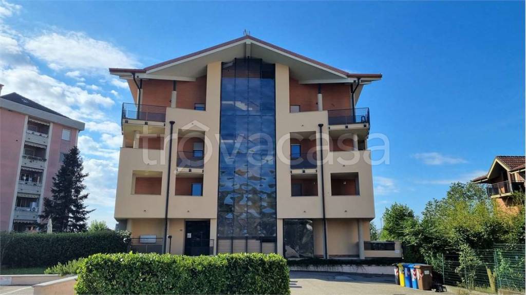 appartamento in affitto a Trofarello in zona Valle Sauglio