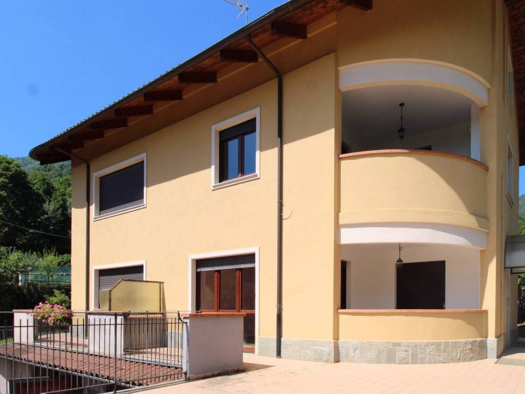 casa indipendente in affitto a Val della Torre