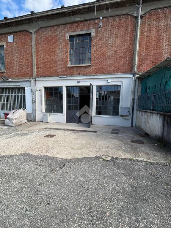 locale commerciale in affitto a Venaria Reale