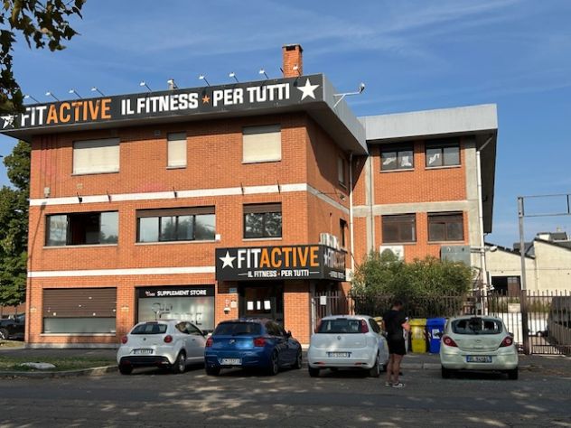 locale commerciale in affitto a Venaria Reale