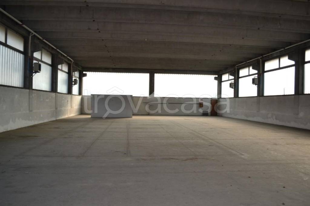 locale commerciale in affitto a Venaria Reale