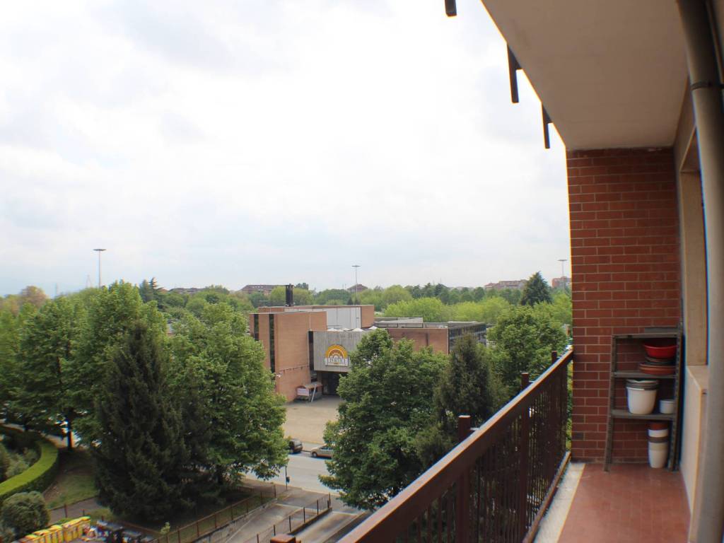 appartamento in affitto a Venaria Reale in zona Altessano