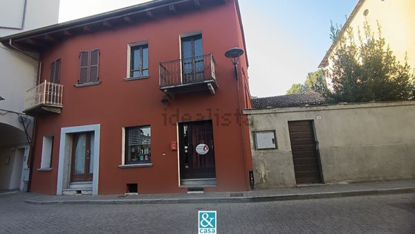locale commerciale in affitto a Villafranca Piemonte