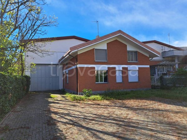 locale commerciale in affitto a Villar Dora