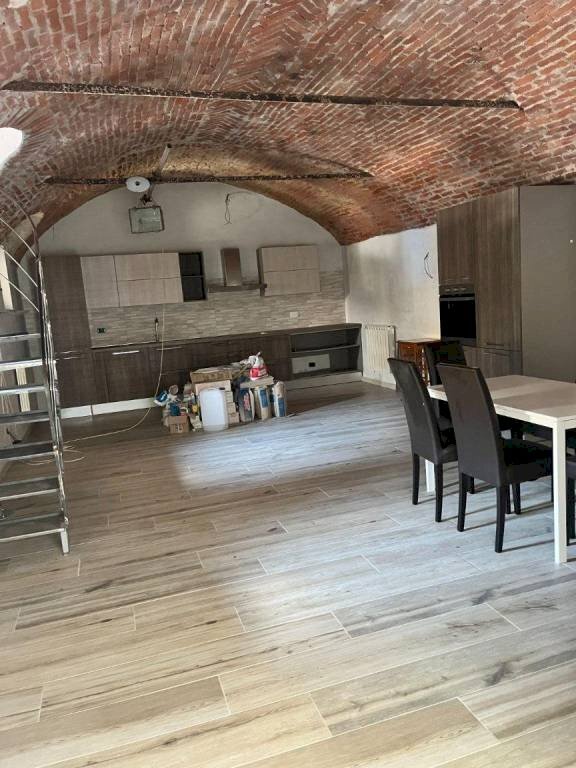 appartamento in affitto a Villar Perosa in zona Azzario