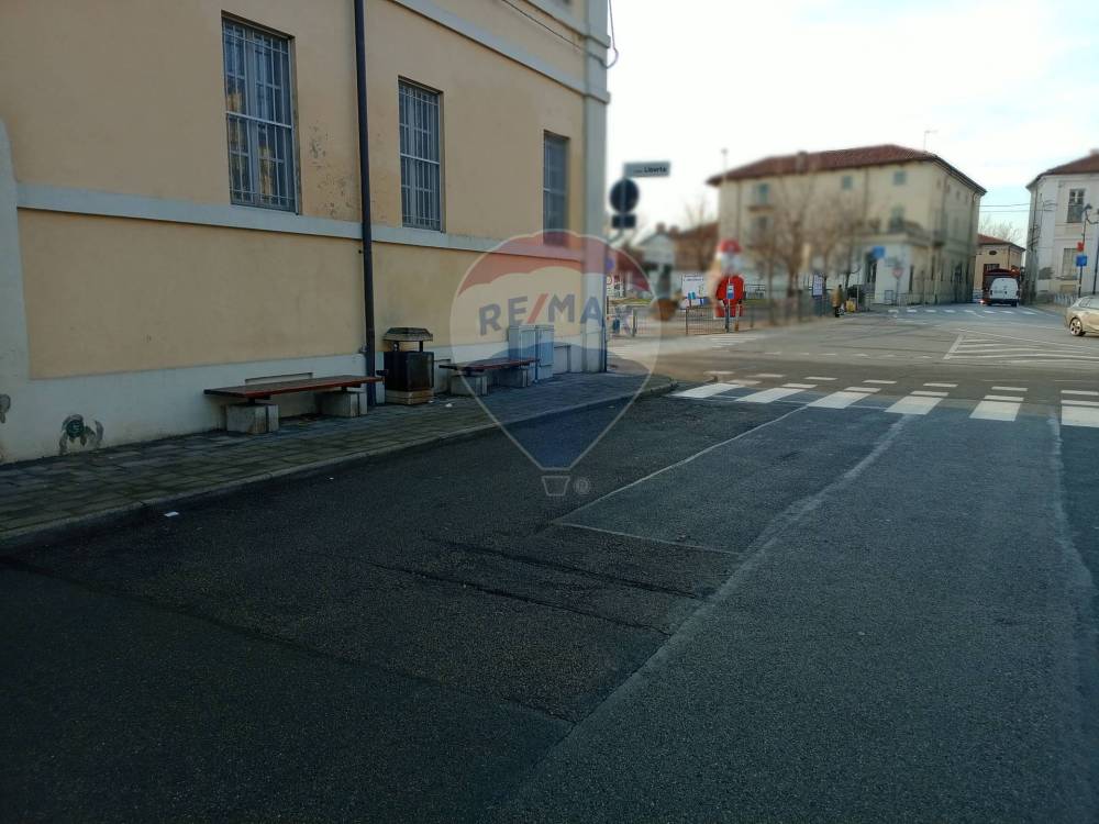 negozio in affitto a Villastellone