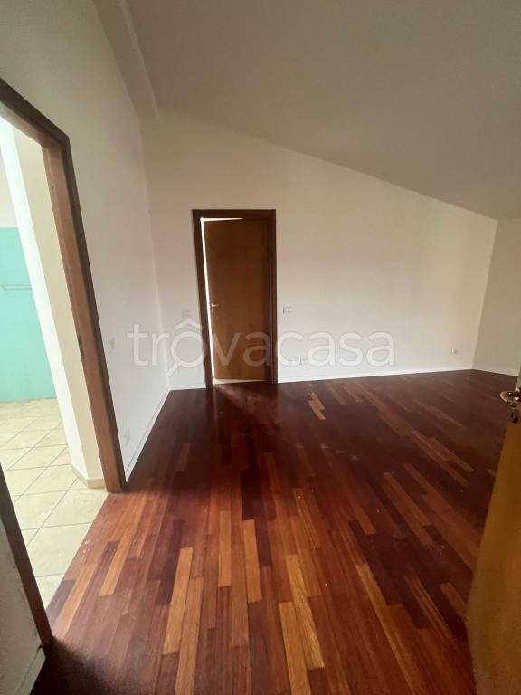 appartamento in affitto a Villastellone