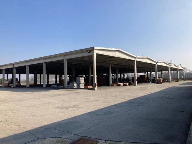 locale commerciale in affitto a Villastellone