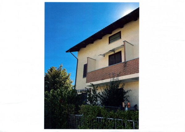 casa indipendente in affitto a Villastellone