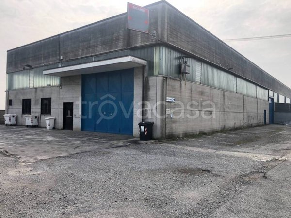 locale commerciale in affitto a Vinovo in zona Garino