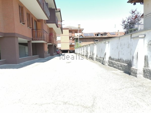 locale di sgombero in affitto a Vinovo