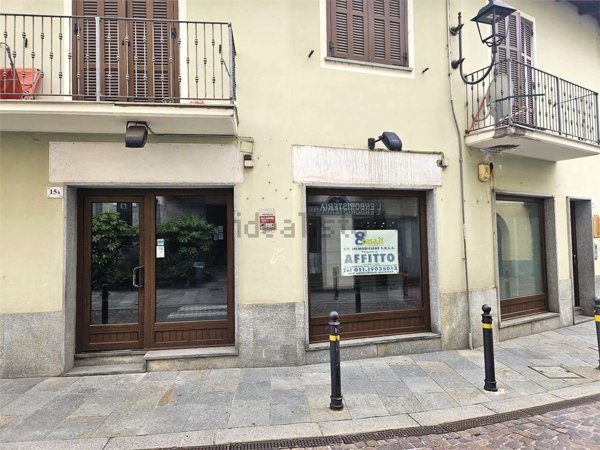 locale commerciale in affitto a Volpiano