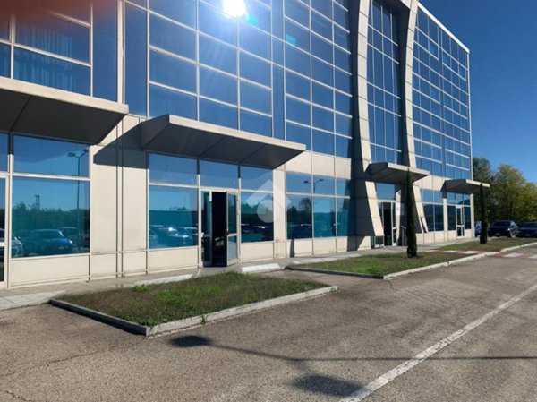 negozio in affitto a Volpiano