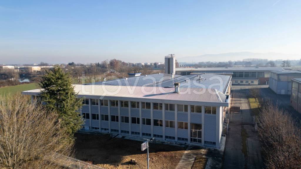 capannone in affitto a Volpiano