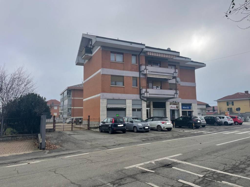 negozio in affitto a Volvera