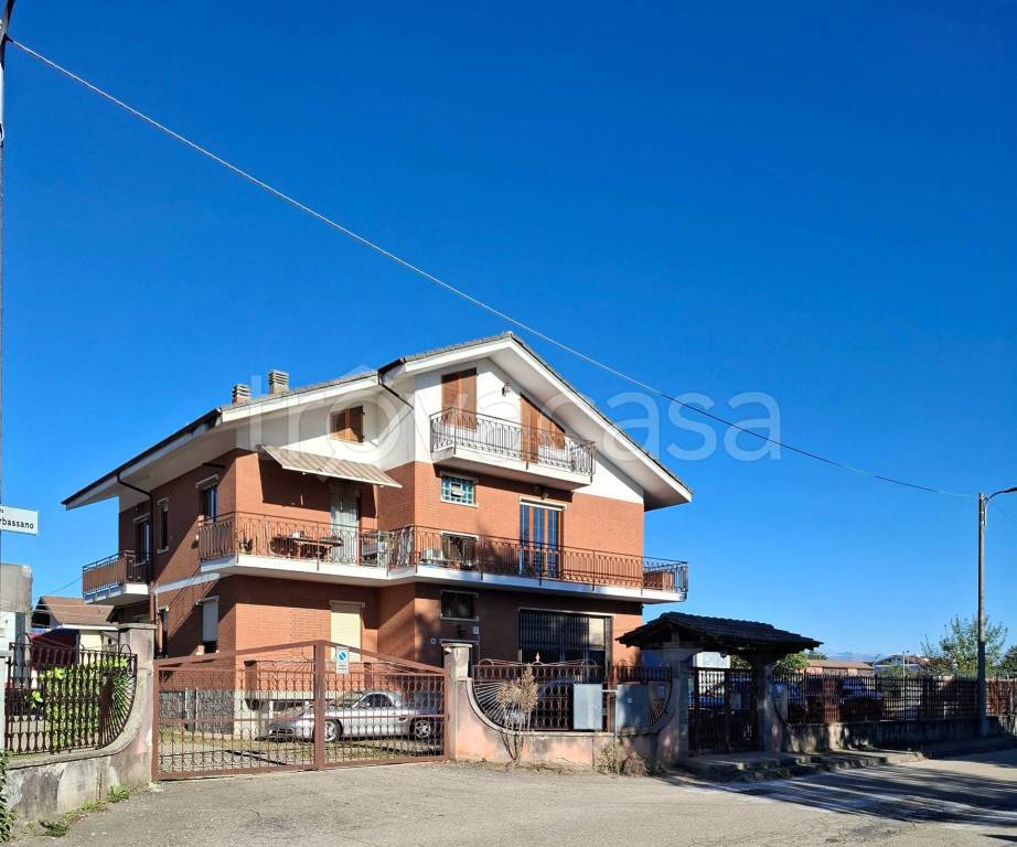 negozio in affitto a Volvera