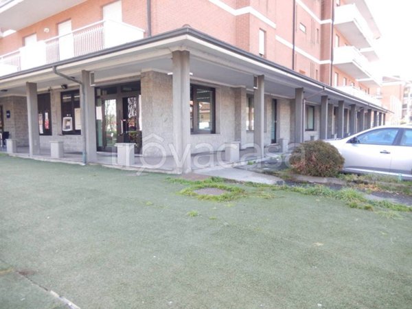 negozio in affitto a Mappano