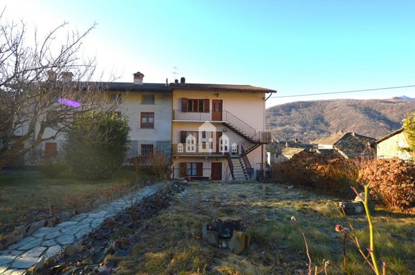 appartamento in affitto a Valchiusa in zona Novareglia
