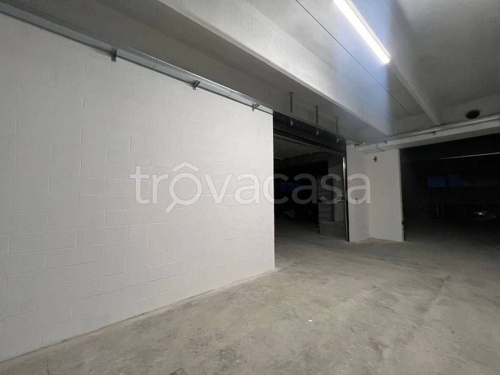 locale commerciale in affitto a Riva del Garda