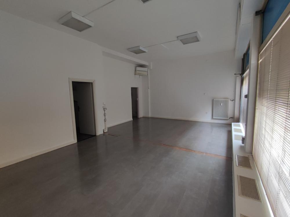 negozio in affitto a Trento in zona Oltrefersina