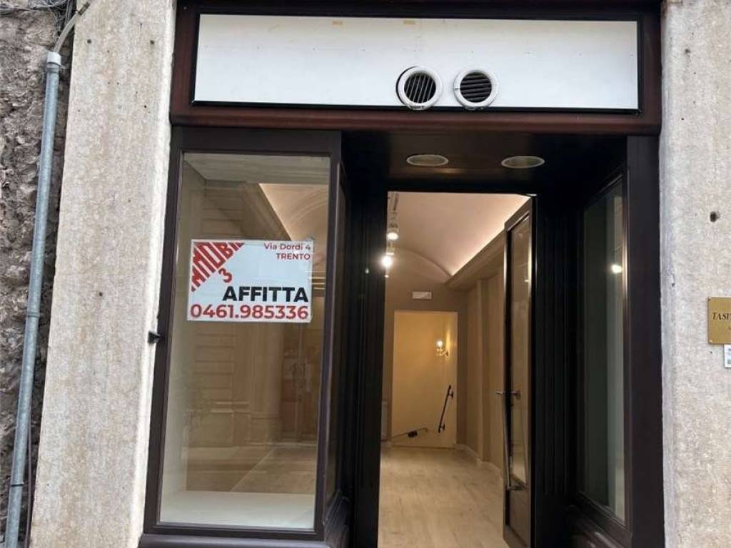 negozio in affitto a Trento in zona Centro Storico