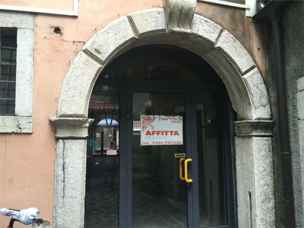 negozio in affitto a Trento in zona Centro Storico