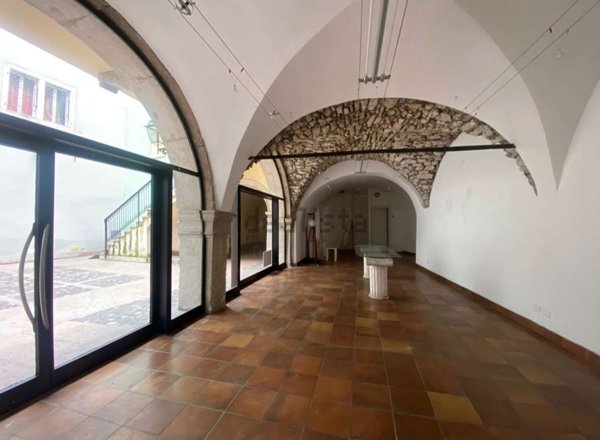 negozio in affitto a Trento in zona Centro Storico