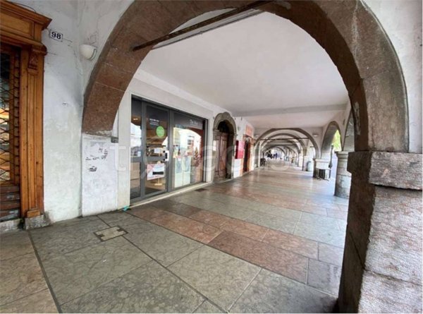 negozio in affitto a Trento in zona Centro Storico