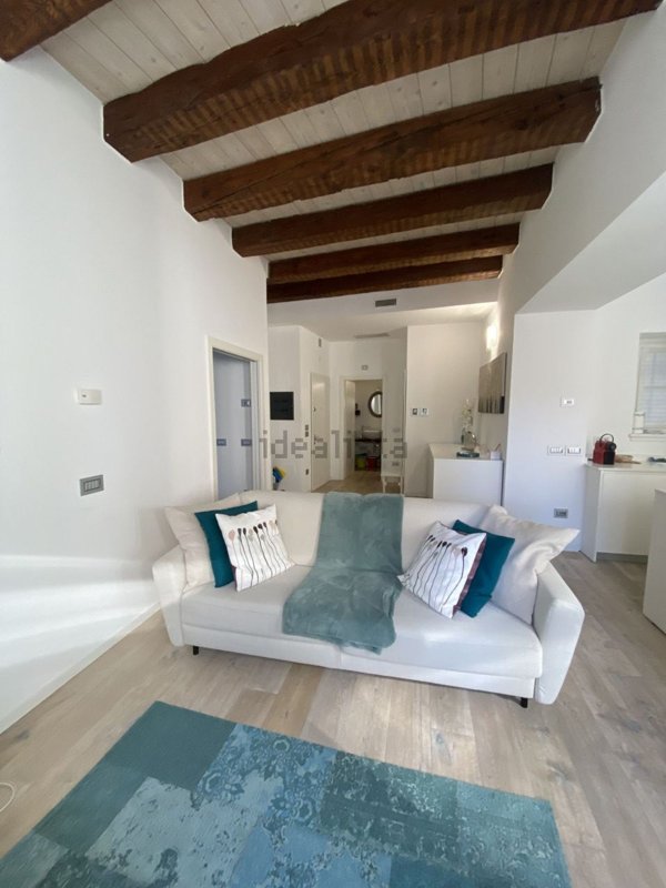 appartamento in affitto a Trento in zona Centro Storico