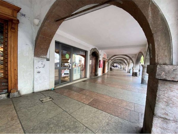 negozio in affitto a Trento in zona Centro Storico