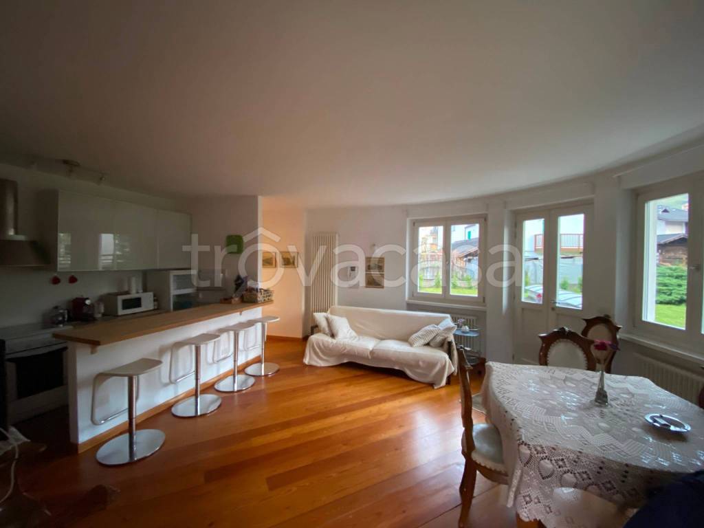 appartamento in affitto a Primiero San Martino di Castrozza in zona Transacqua