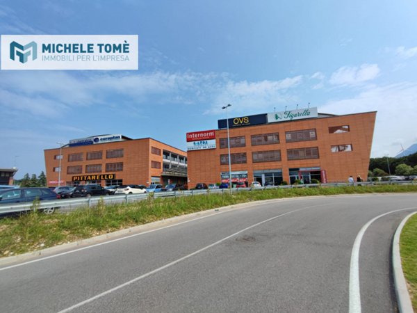 locale di sgombero in affitto ad Affi