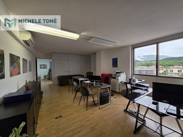 ufficio in affitto ad Affi