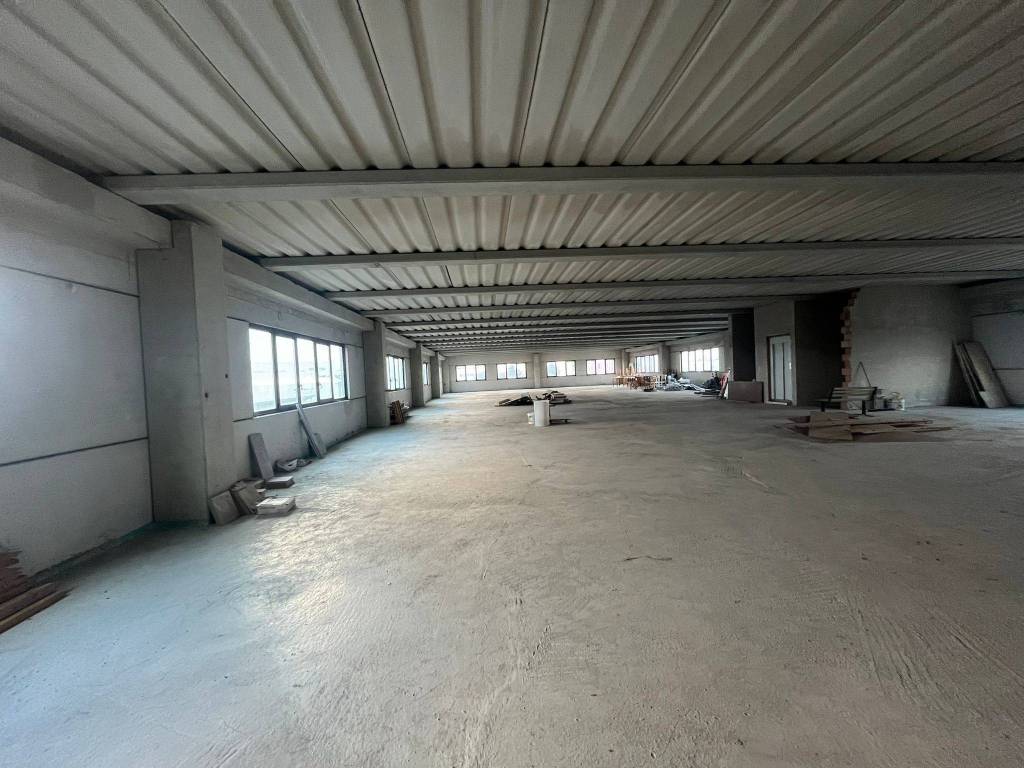 locale commerciale in affitto ad Arcole