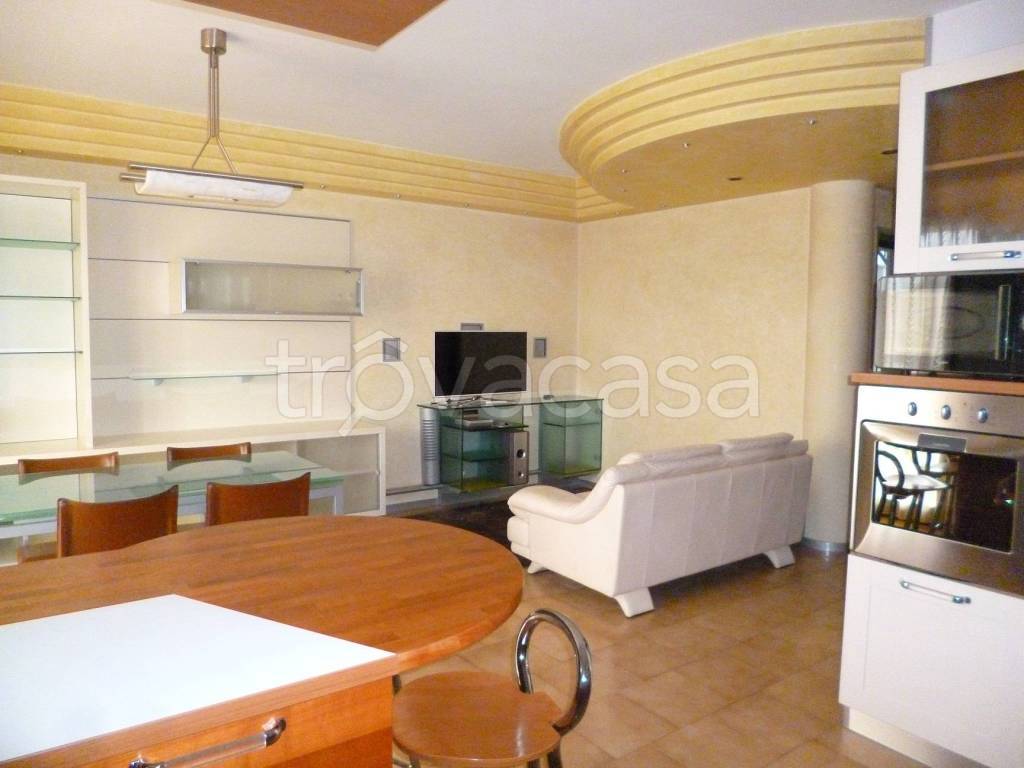 appartamento in affitto a Bardolino