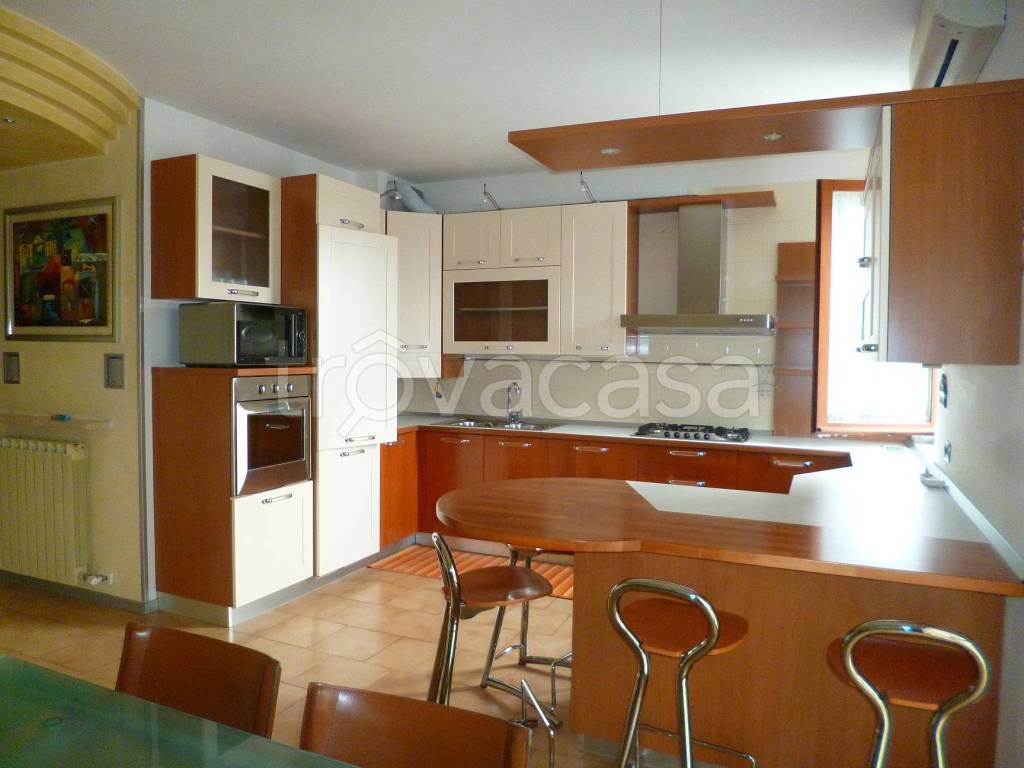 appartamento in affitto a Bardolino