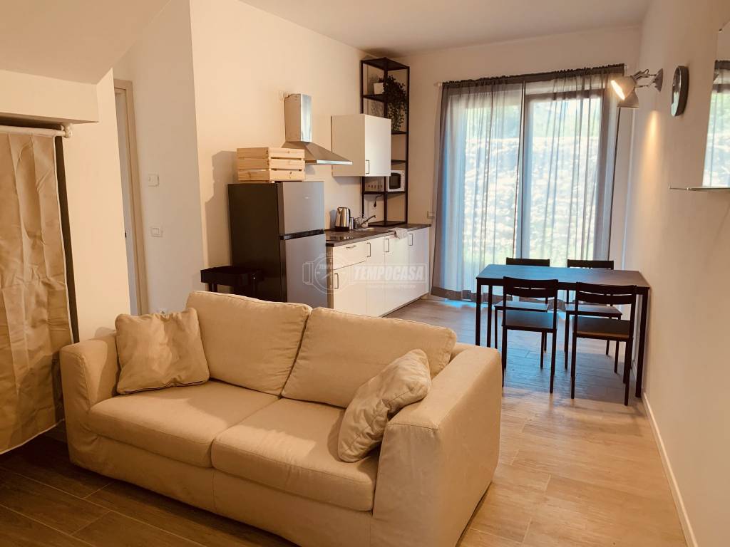 appartamento in affitto a Bardolino