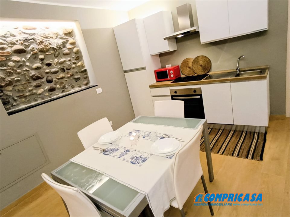 appartamento in affitto a Bardolino in zona Calmasino